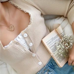 Breath of Youth - Drawing Hearts Cardigan - Beige - Medium